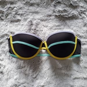 ✨3 for $30✨ Victoria's Secret Bikini Top Size 32D